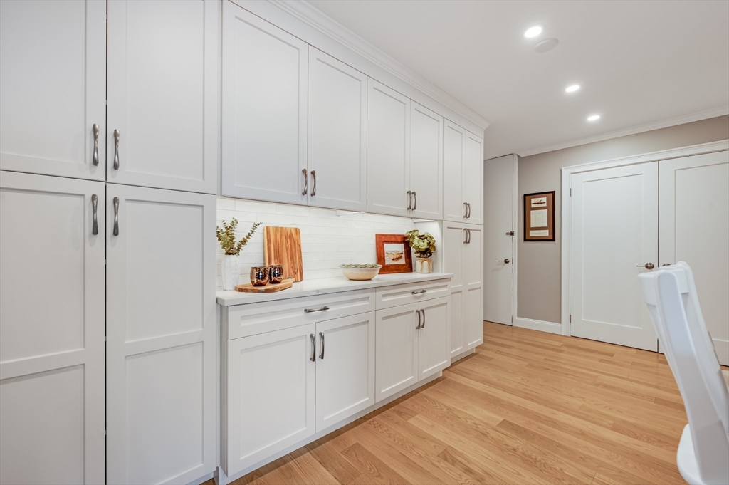 85 E India Row 34G