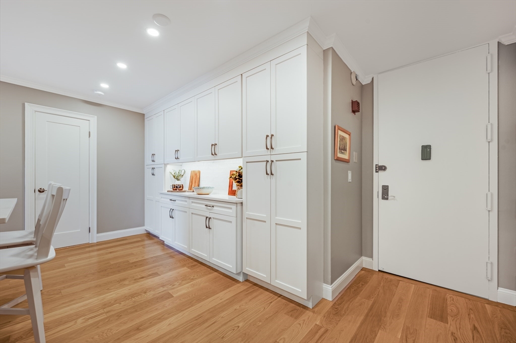 85 E India Row 34G