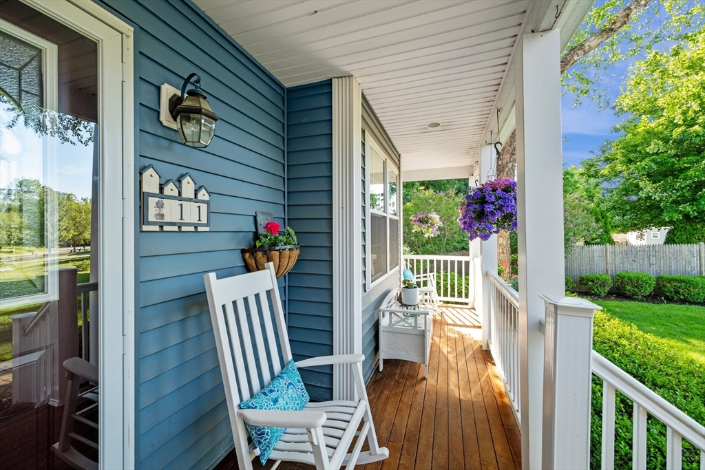 11 Arthur Gordon Dr
