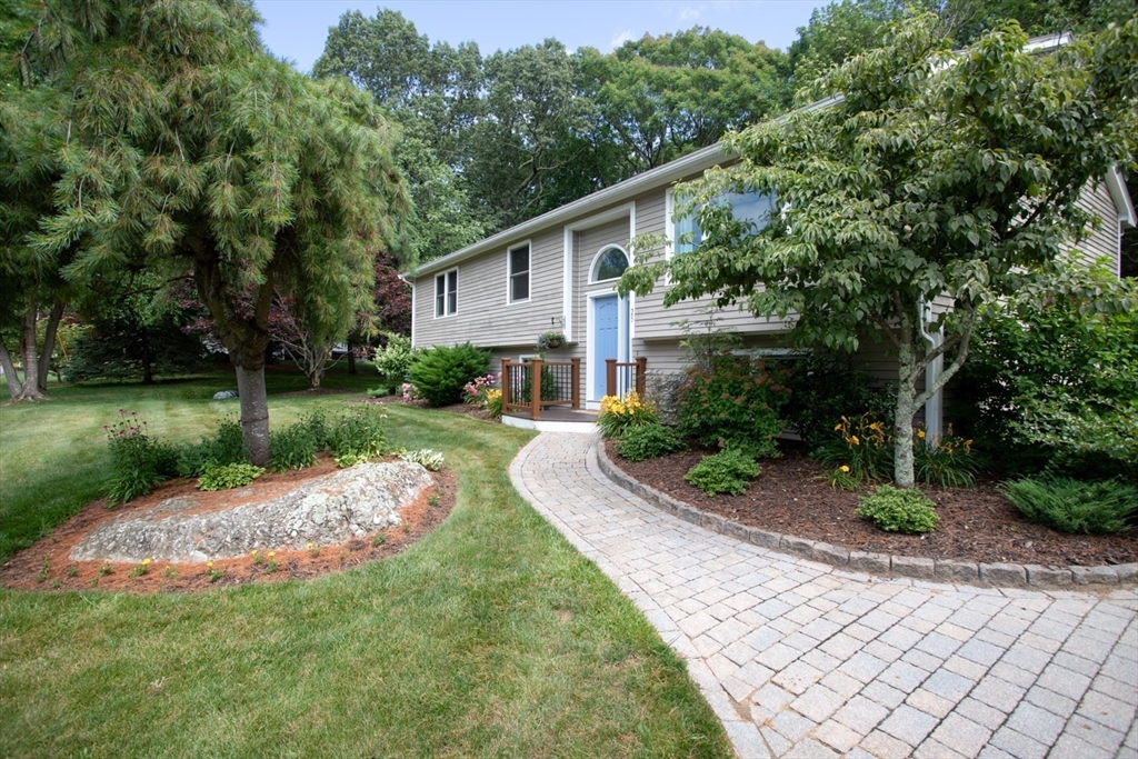 25 Mandys Pl