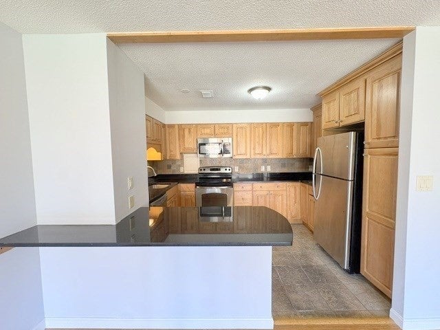 1002 Paradise Rd #3R, Swampscott, MA, 1002 Paradise Rd #3R, Swampscott, MA Photo #6