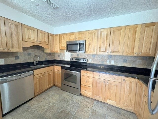 1002 Paradise Rd #3R, Swampscott, MA, 1002 Paradise Rd #3R, Swampscott, MA Photo #3