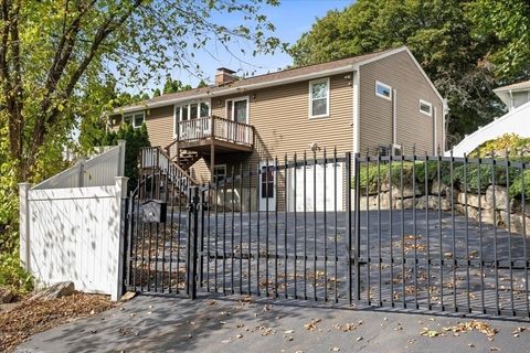 31 Crane St Worcester MA 01604