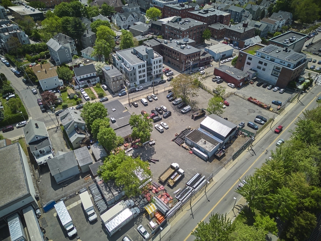 113-115 Brookside Ave