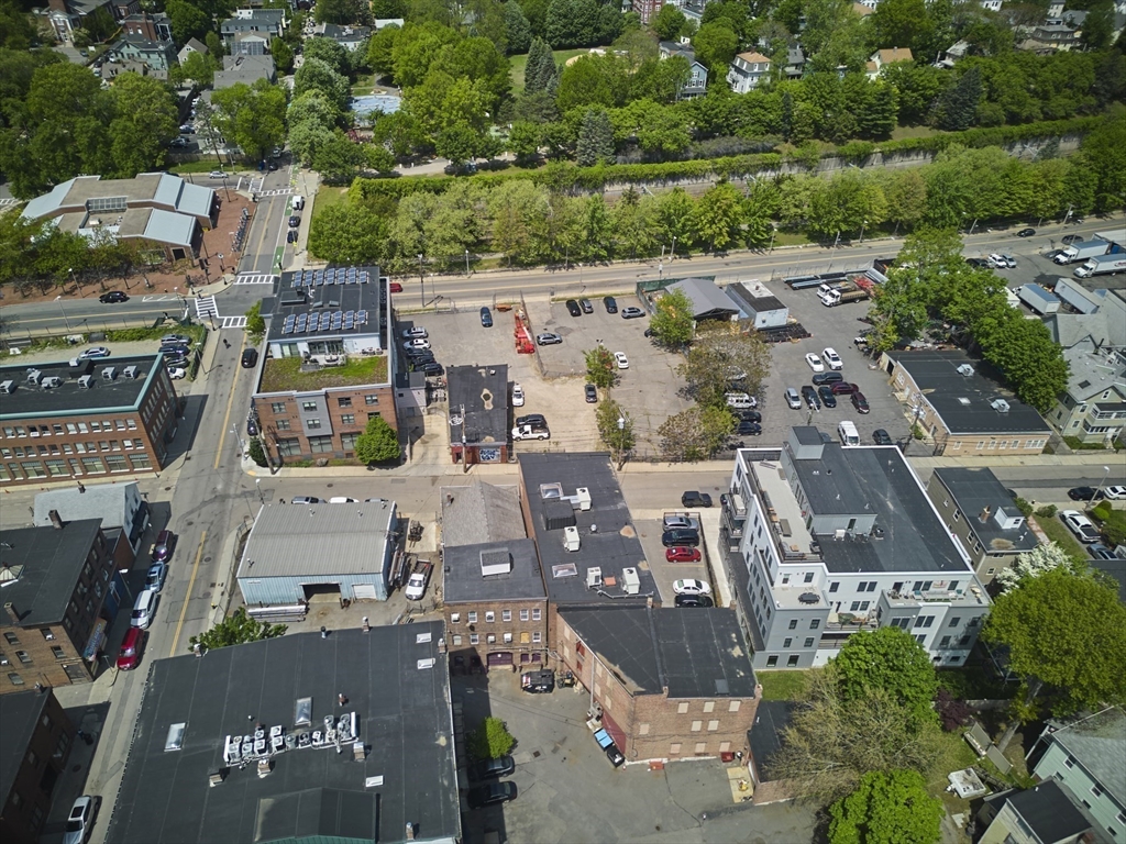 113-115 Brookside Ave