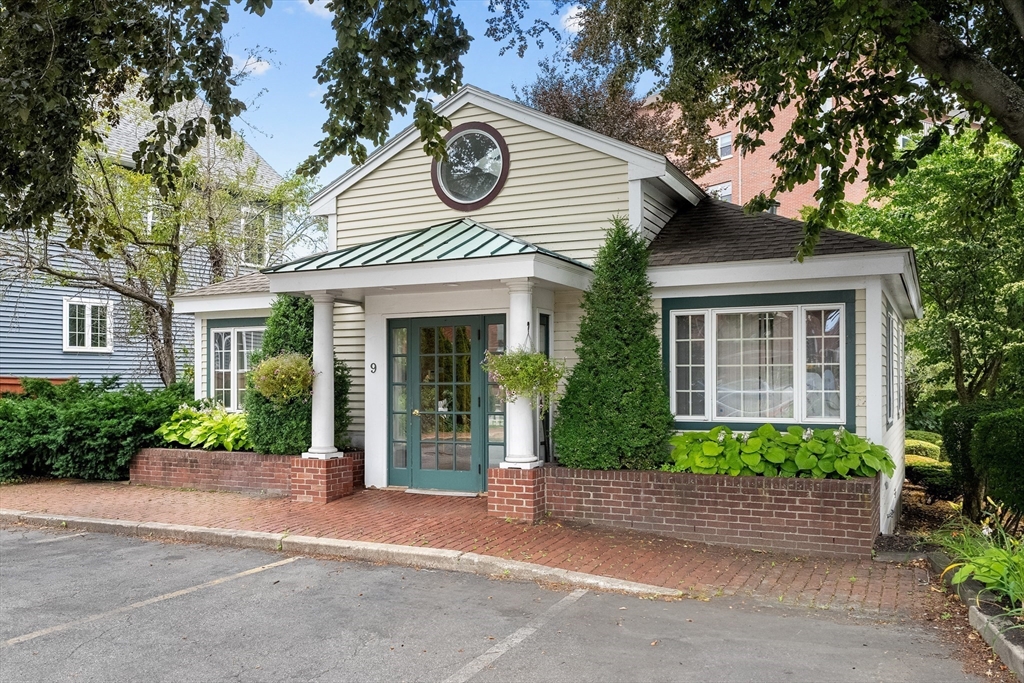 9 Chestnut Street