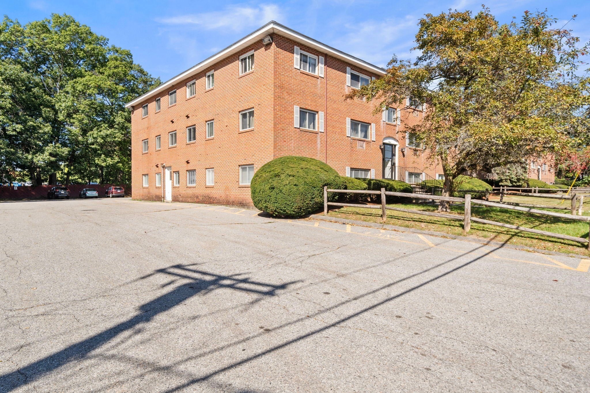 11 Glen Ave 28