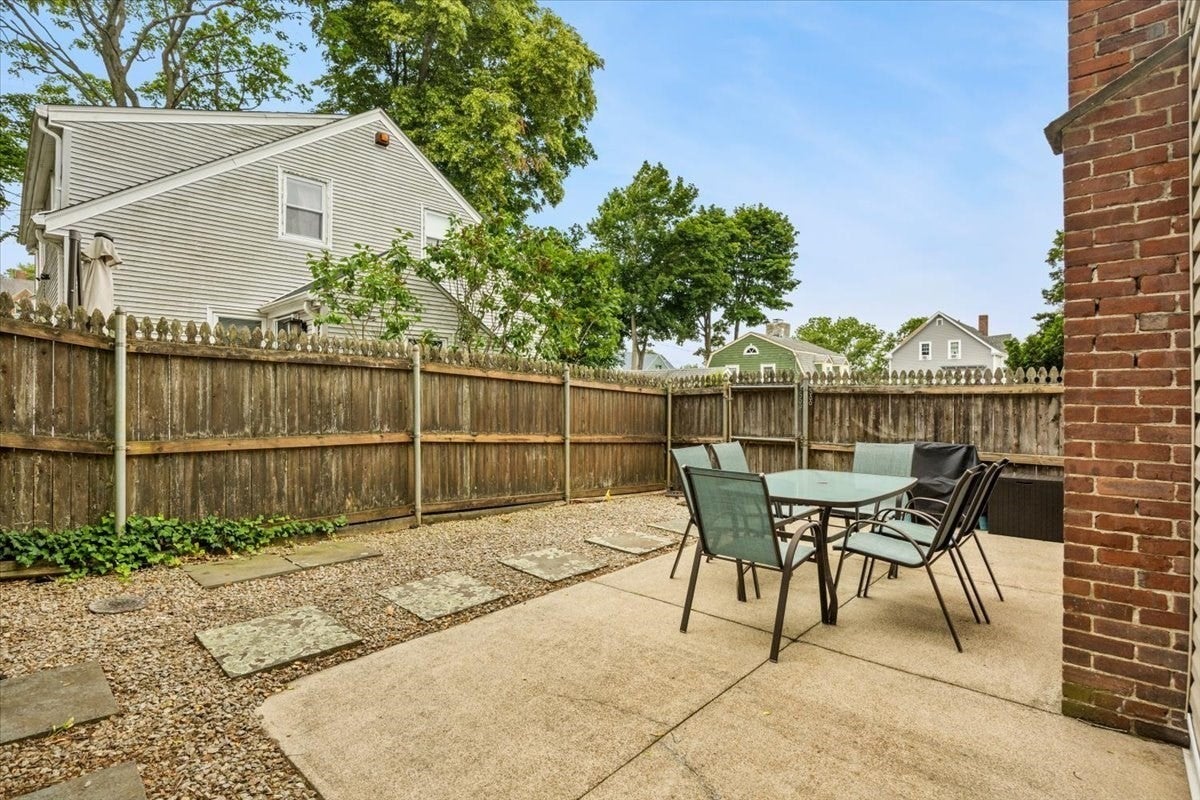749 High St, Fall River, MA, 749 High St, Fall River, MA Photo #24