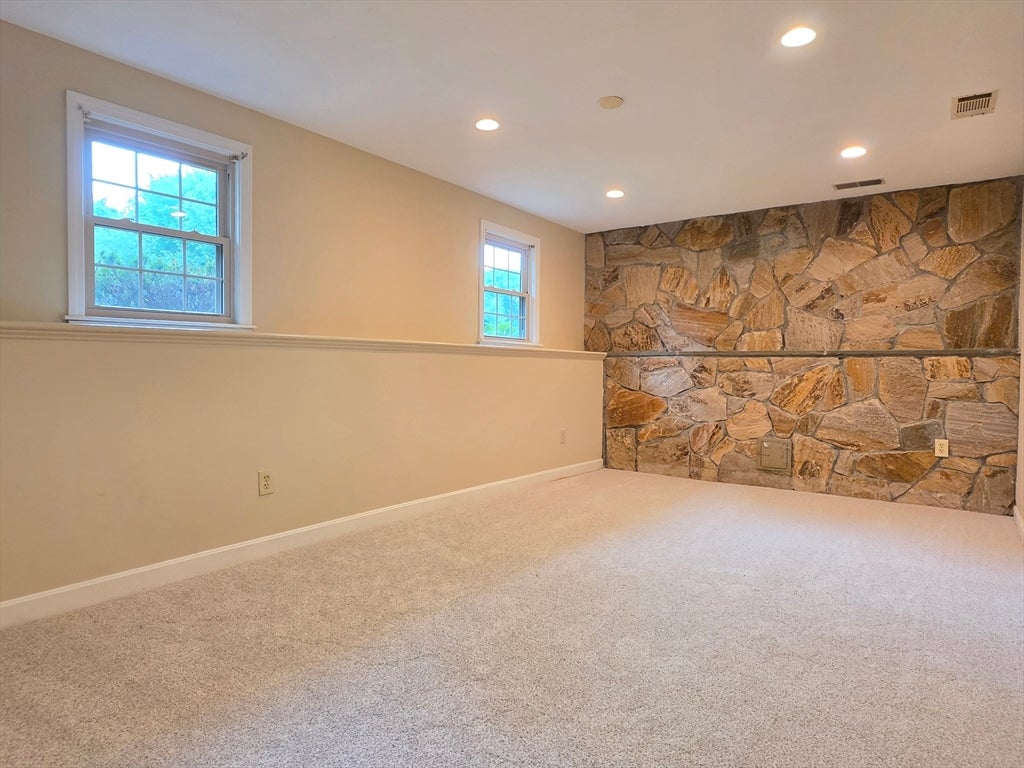 8 Woodridge Ln, Ashland, MA, 8 Woodridge Ln, Ashland, MA Photo #28