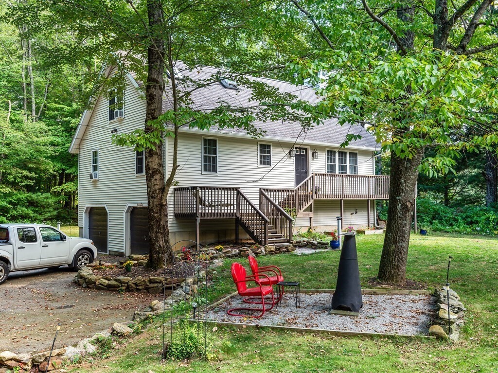 224 East Hill Road