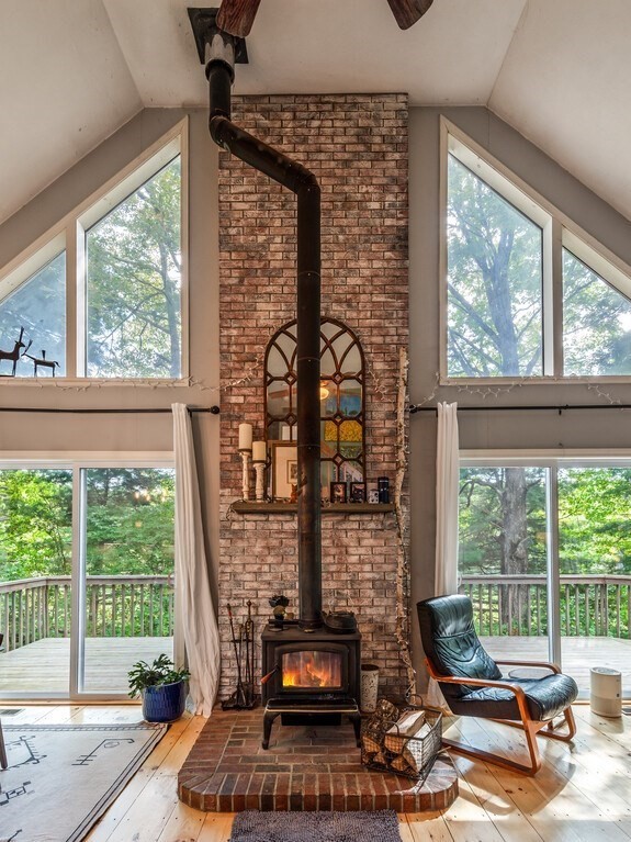 224 East Hill Road