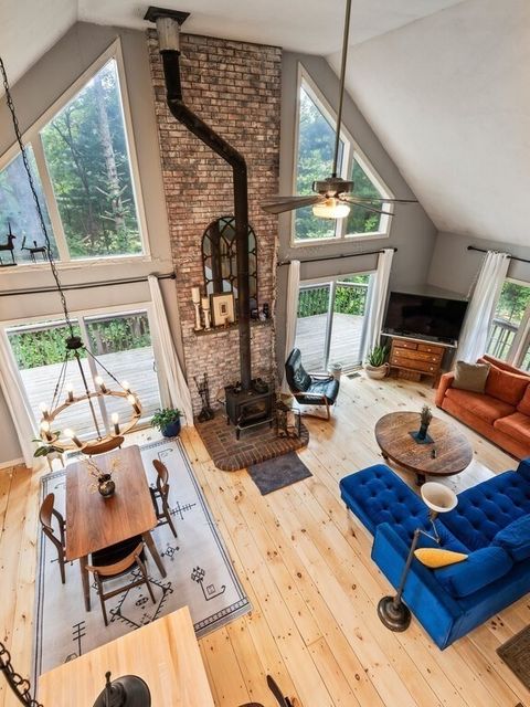 224 East Hill Road Brimfield MA 01010