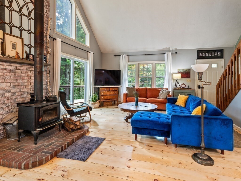224 East Hill Road