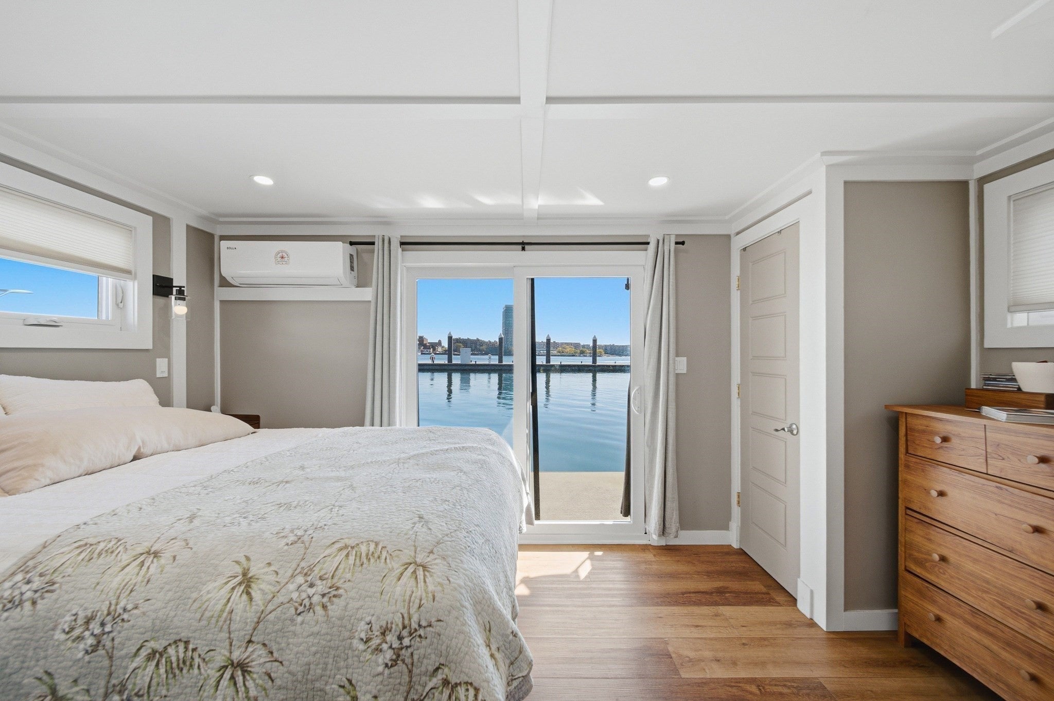 1 Pier 8 13th St #B, Boston, MA Photo #11