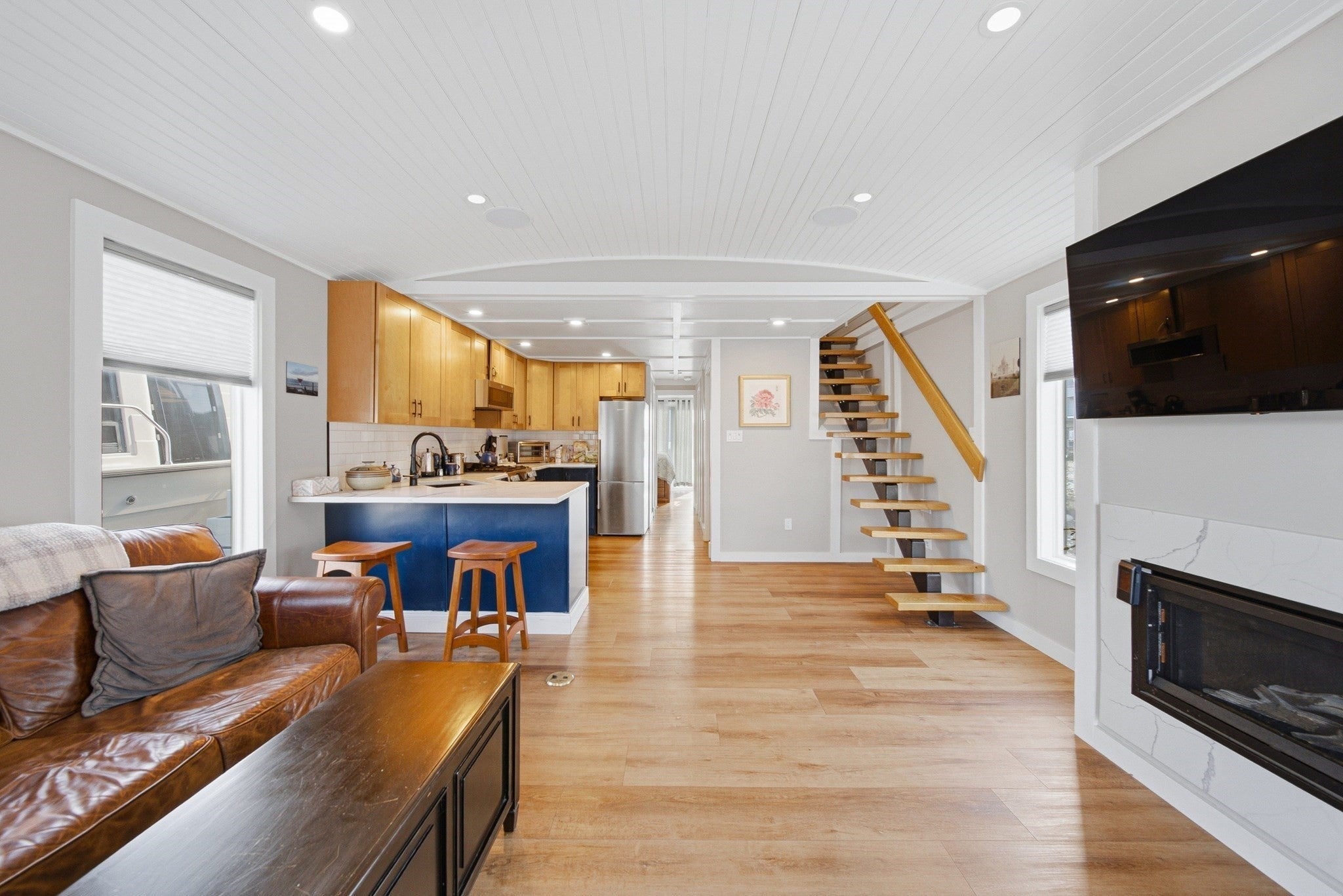 1 Pier 8 13th St B