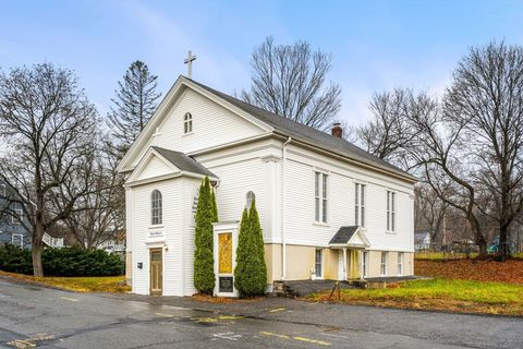 10 Overlook St Grafton MA 01536