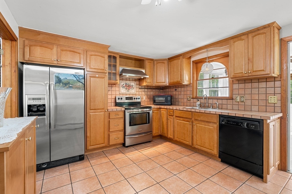 11 Rogers Cir