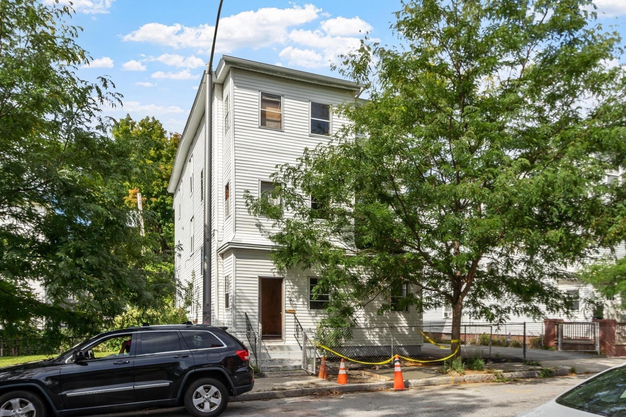 3 Aetna Street, Worcester, MA, 3 Aetna Street, Worcester, MA Photo #2