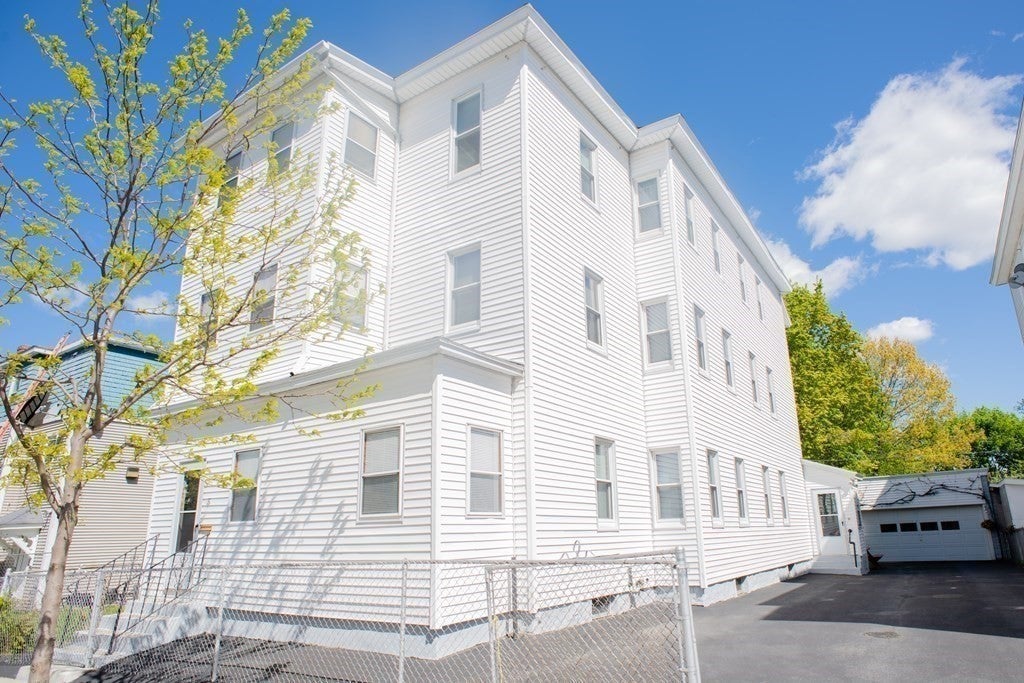 Photo of 3 Aetna Street, Worcester, MA