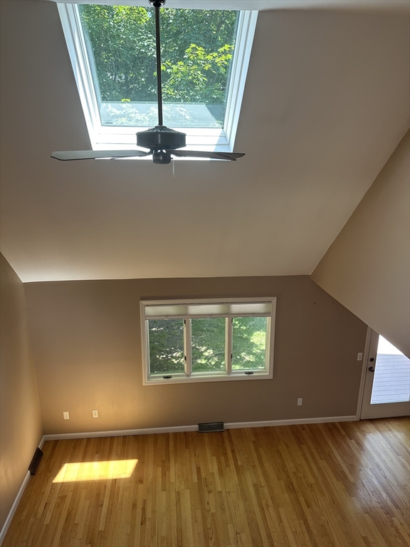 2205 Boston Rd M125