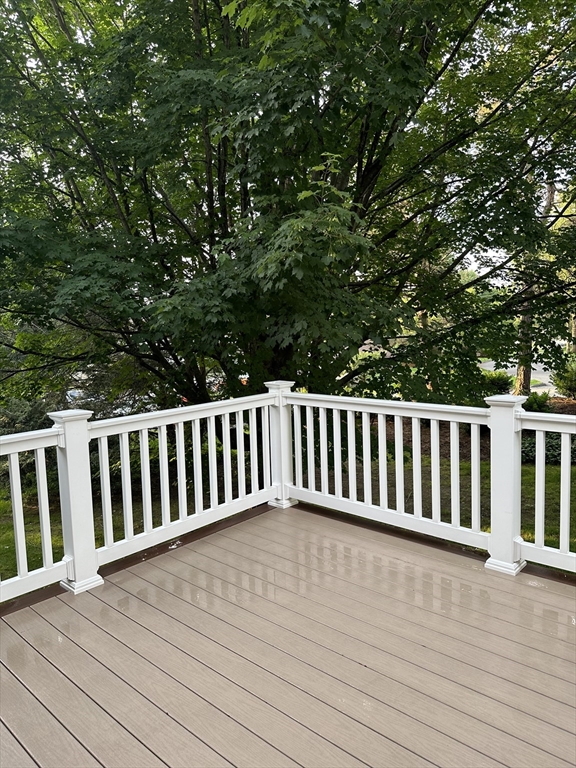2205 Boston Rd M125