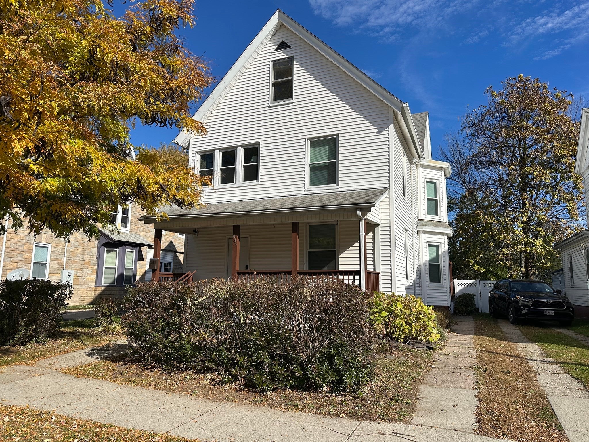 434 Pleasant St, Holyoke, MA Photo #18