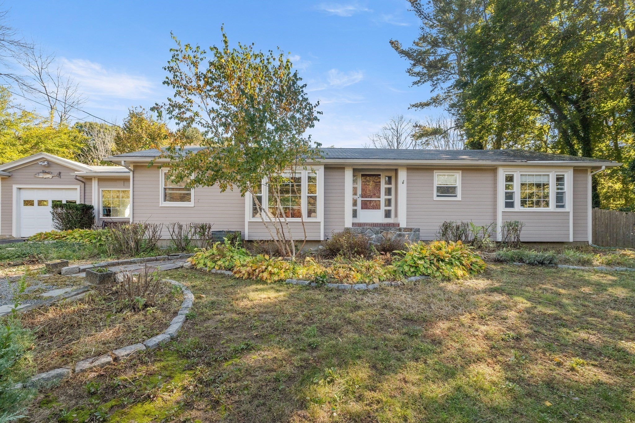 335 Essex Ave, Gloucester, MA, 335 Essex Ave, Gloucester, MA Photo #1