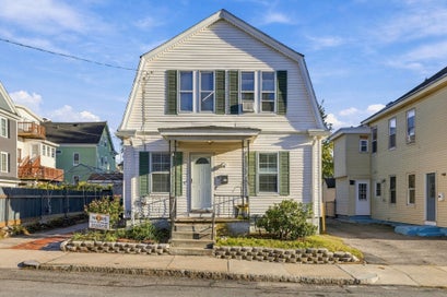39 Boisvert St Lowell MA 01850
