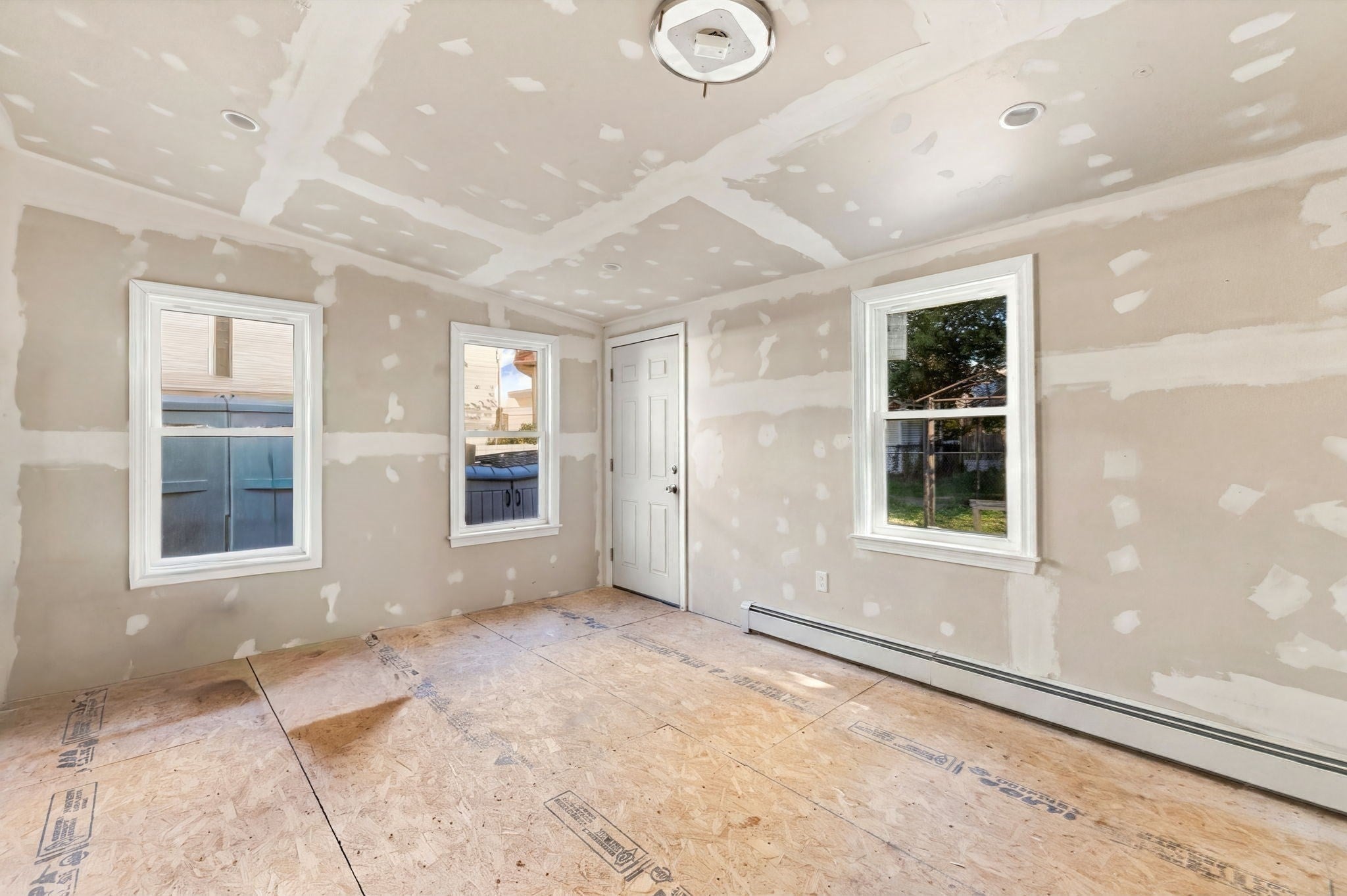 39 Boisvert St, Lowell, MA, 39 Boisvert St, Lowell, MA Photo #21