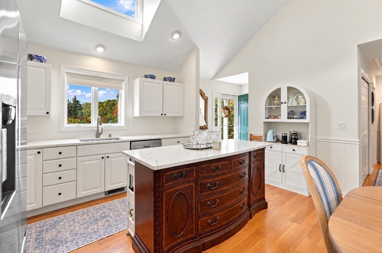 393 North Falmouth Hywy Hwy #1, Falmouth, MA, 393 North Falmouth Hywy Hwy #1, Falmouth, MA Photo #6
