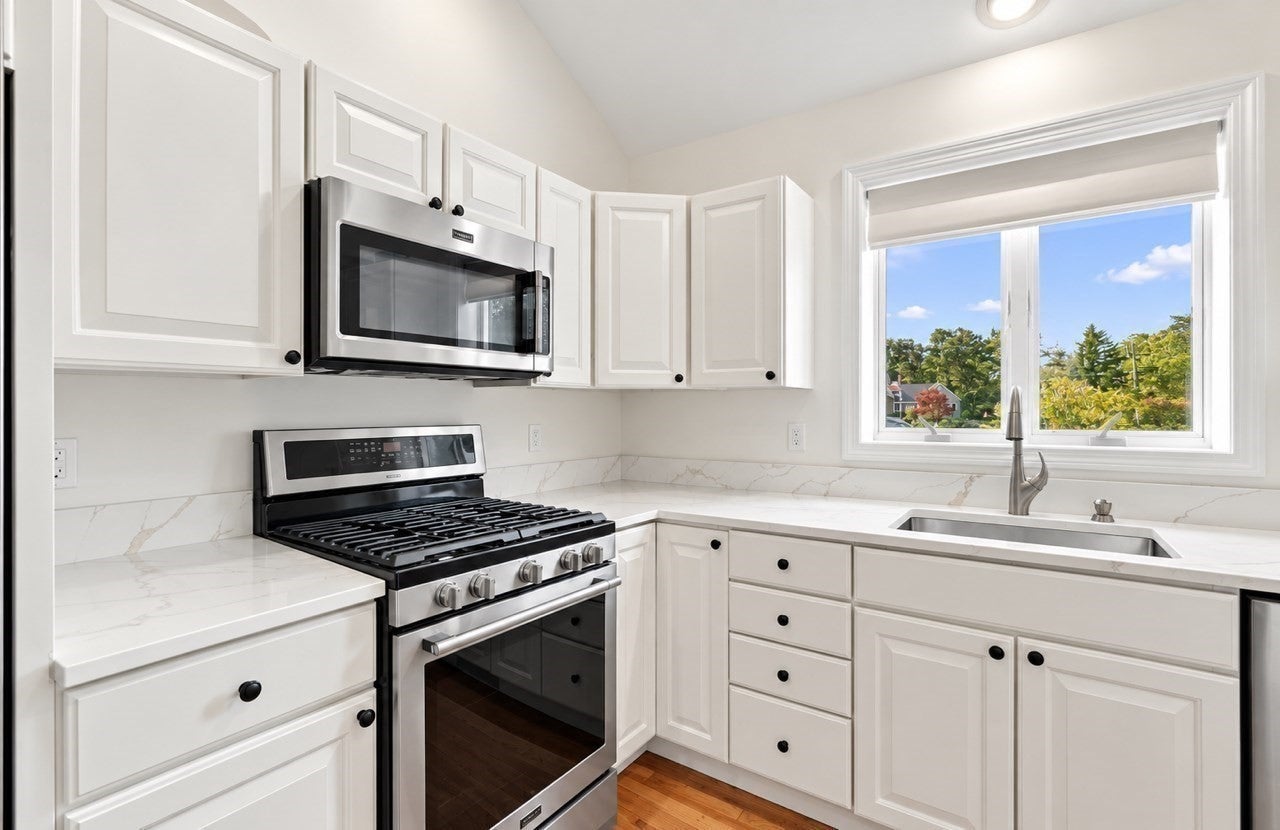 393 North Falmouth Hywy Hwy #1, Falmouth, MA, 393 North Falmouth Hywy Hwy #1, Falmouth, MA Photo #7