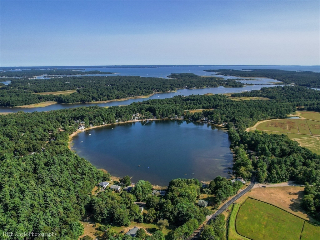 11 + 13 Blackmore Pond Circle