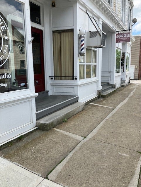 12A W. Union St