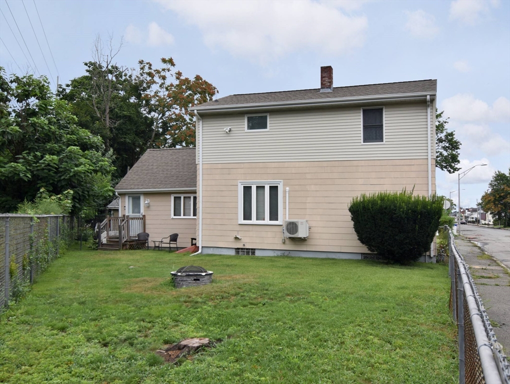 261 Weir St