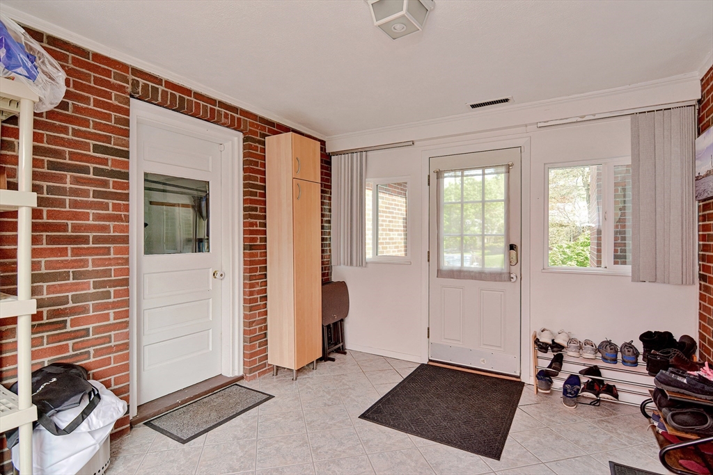 106 Mishawum Rd
