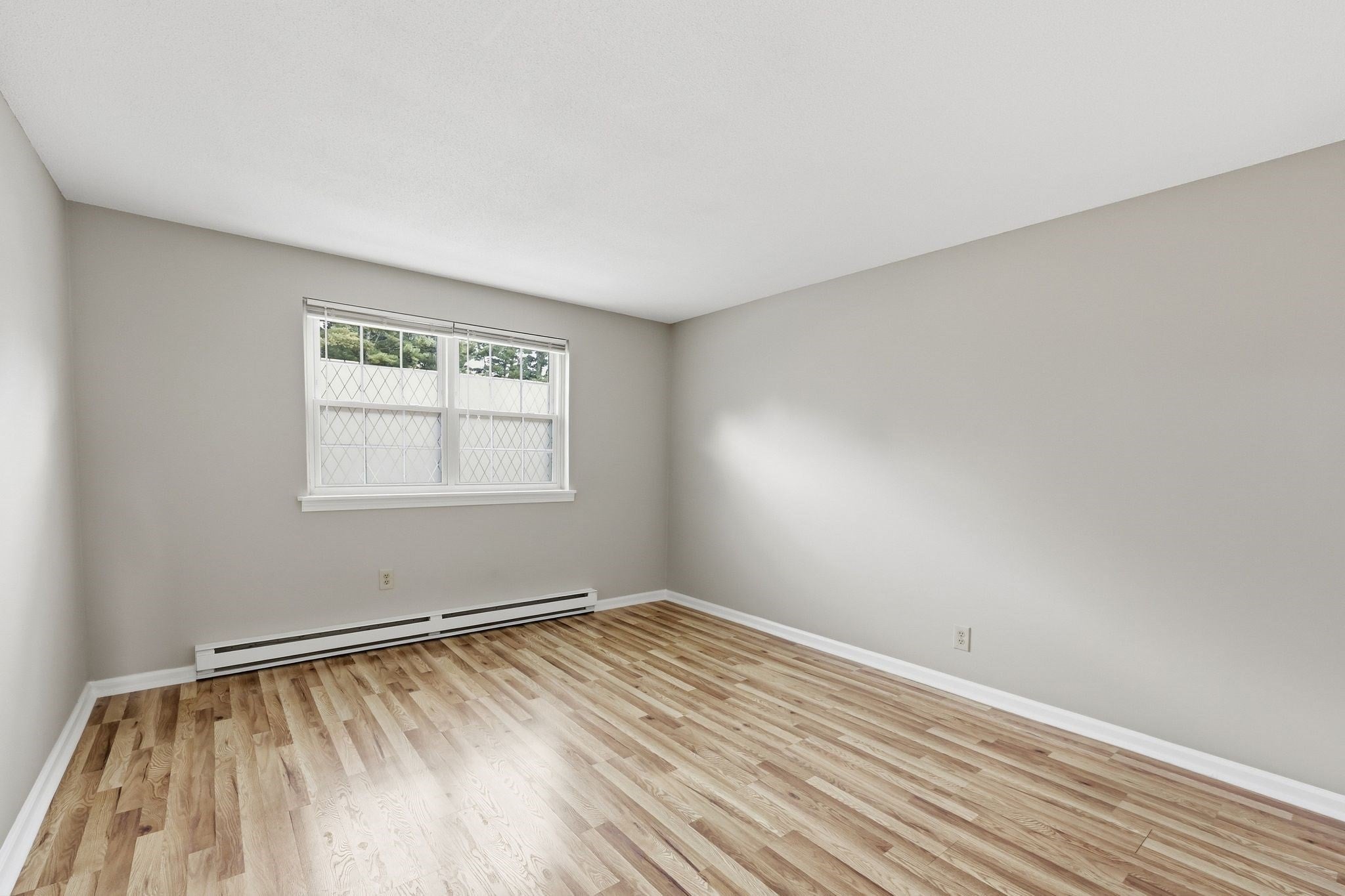 5 Maple Crest Circle #E, Holyoke, MA, 5 Maple Crest Circle #E, Holyoke, MA Photo #19