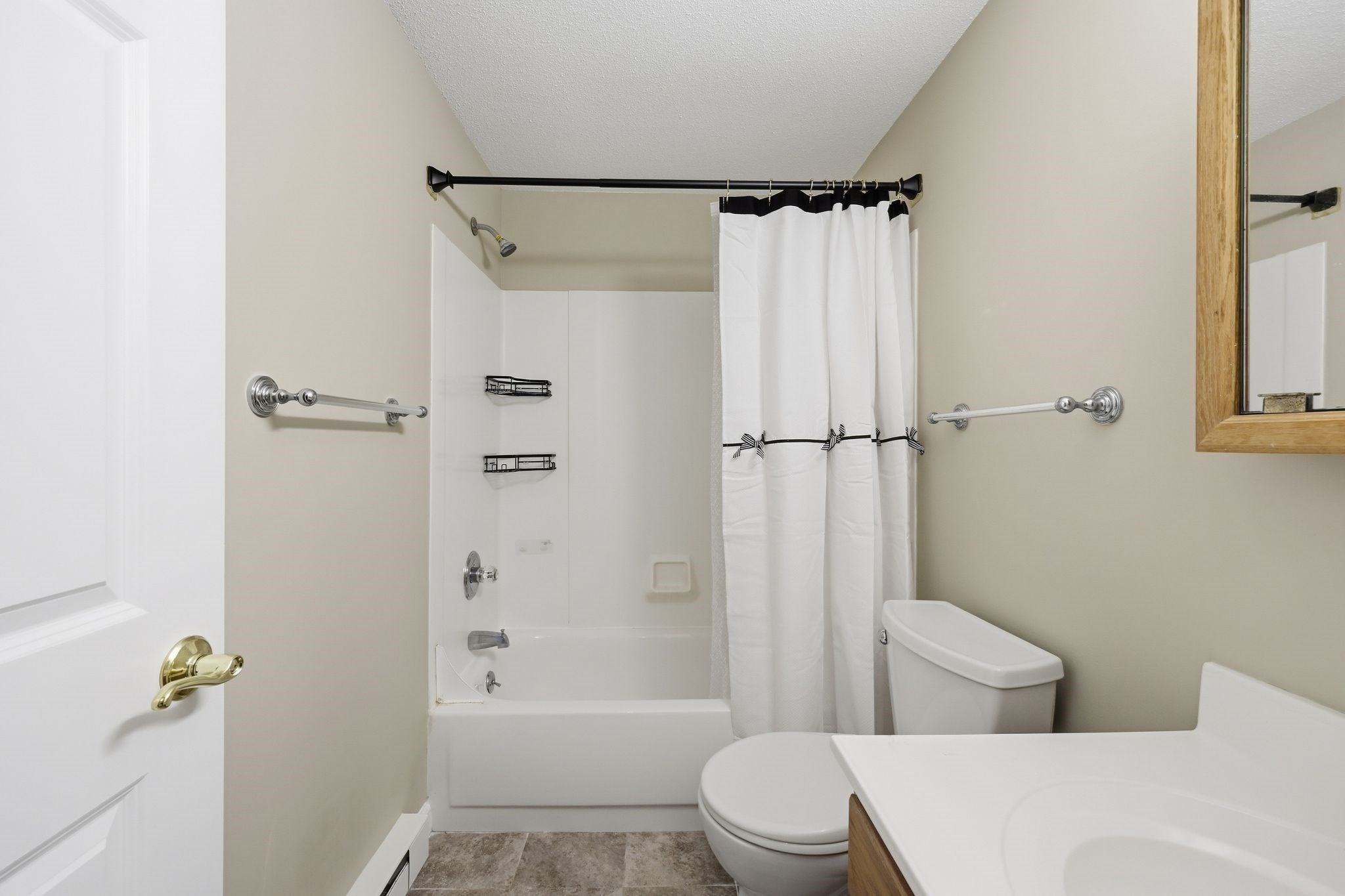 5 Maple Crest Circle #E, Holyoke, MA, 5 Maple Crest Circle #E, Holyoke, MA Photo #25