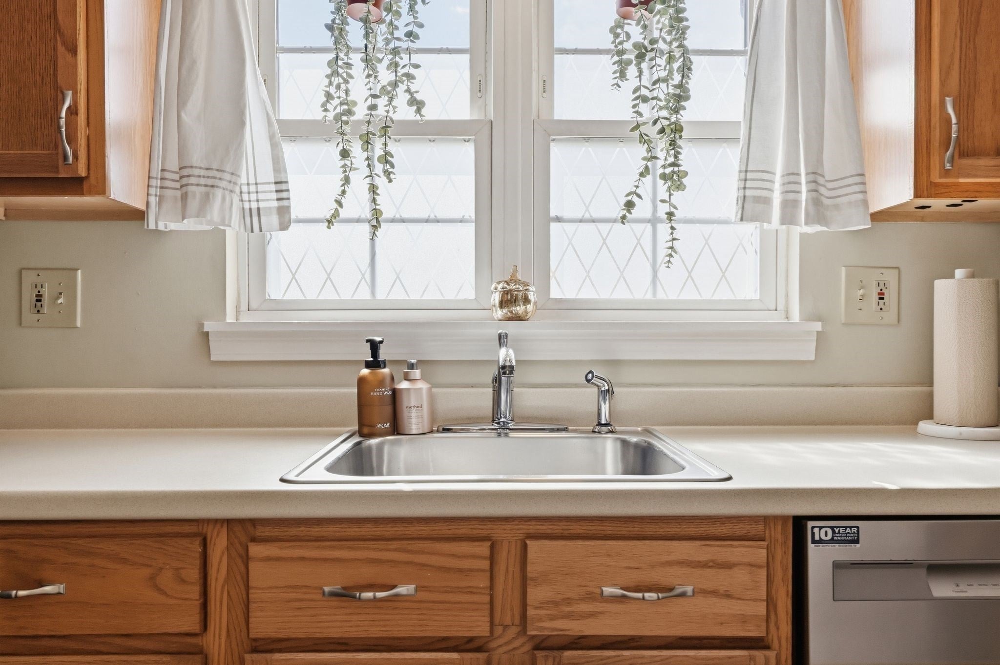 5 Maple Crest Circle #E, Holyoke, MA, 5 Maple Crest Circle #E, Holyoke, MA Photo #13