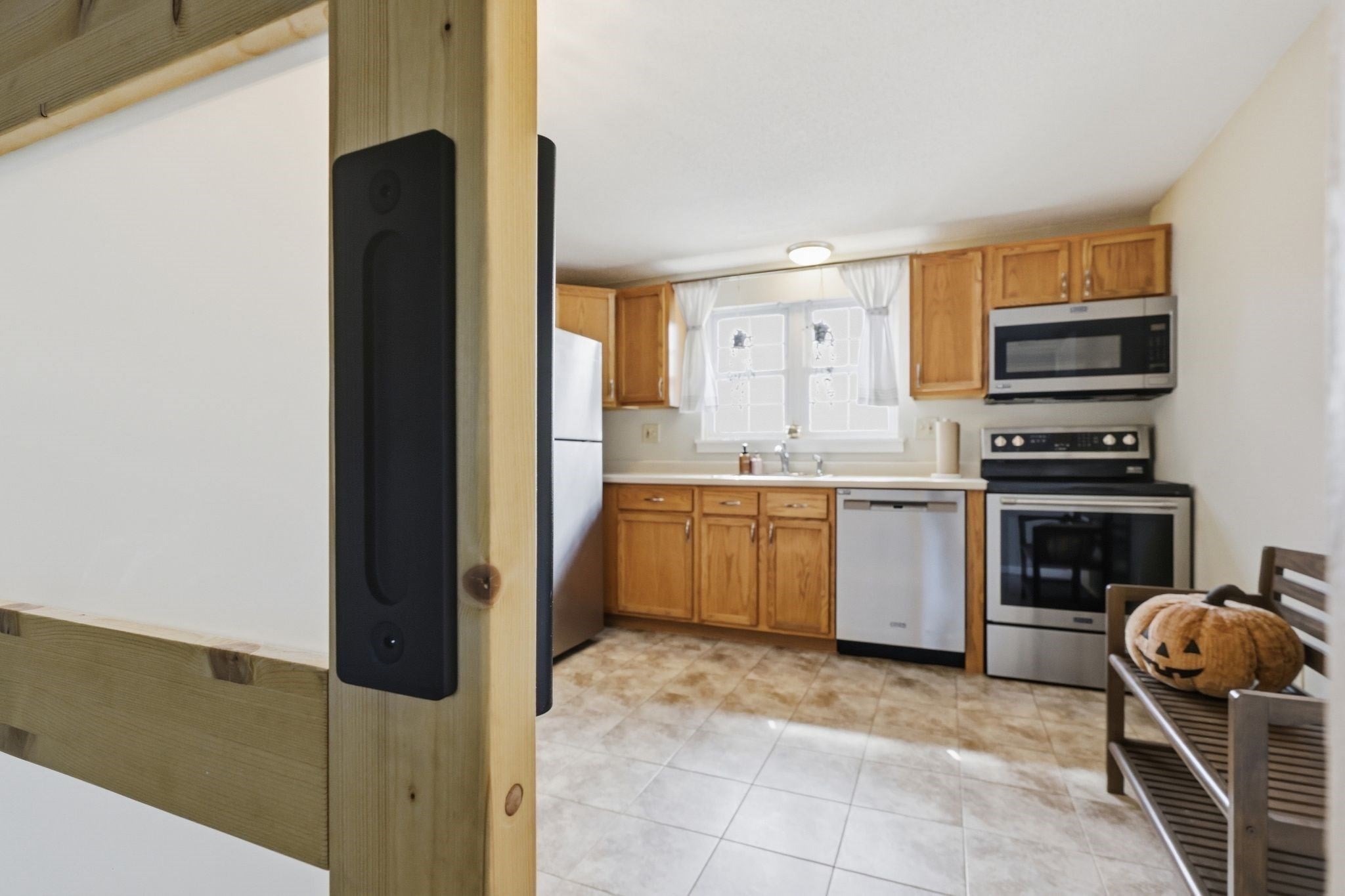 5 Maple Crest Circle #E, Holyoke, MA, 5 Maple Crest Circle #E, Holyoke, MA Photo #15