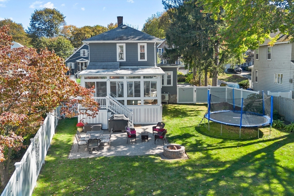 207 Park St