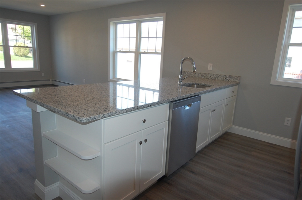 9 Bolton Rd #N, Dartmouth, MA Photo #6