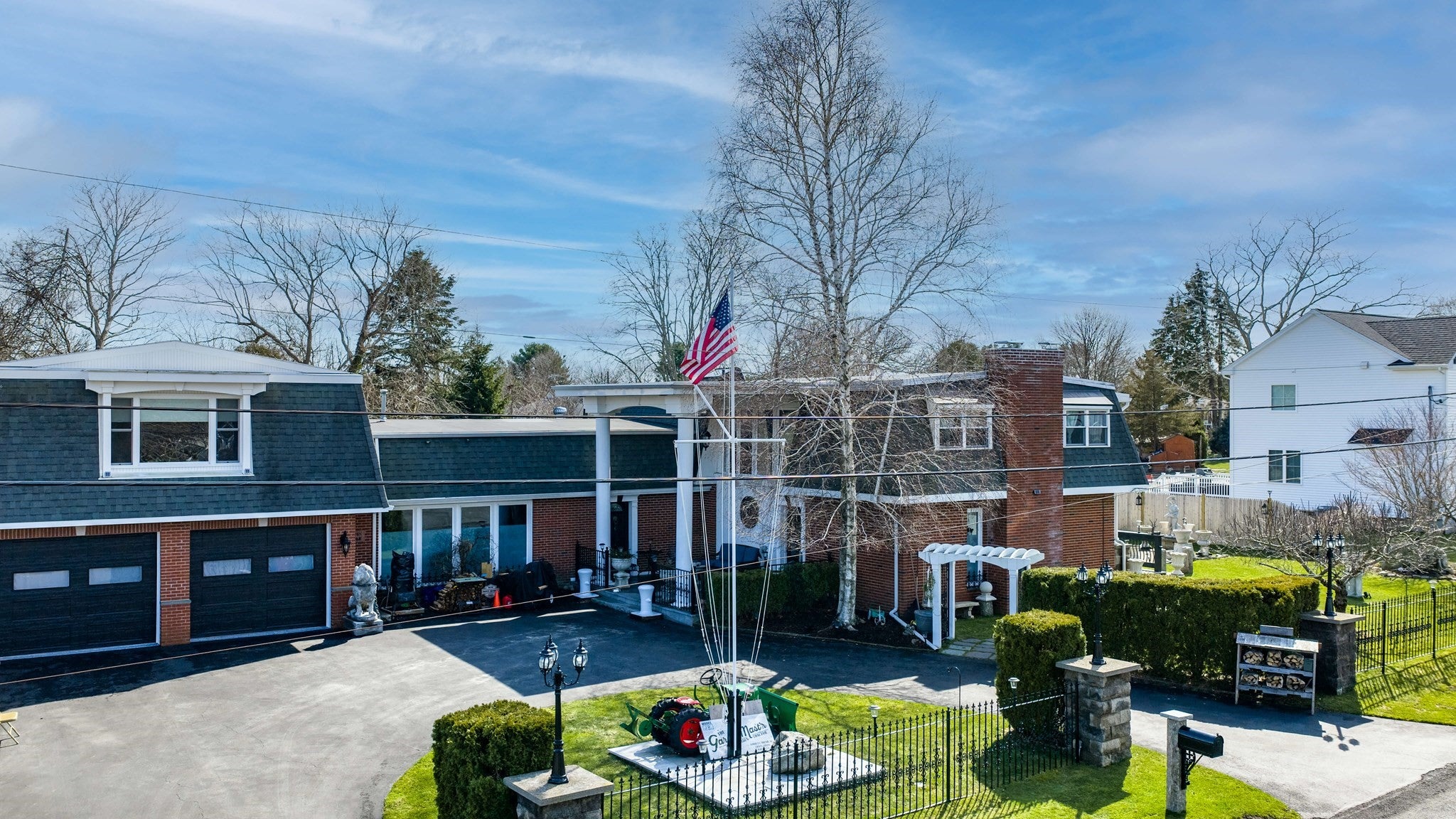 6 Middlefield Pl