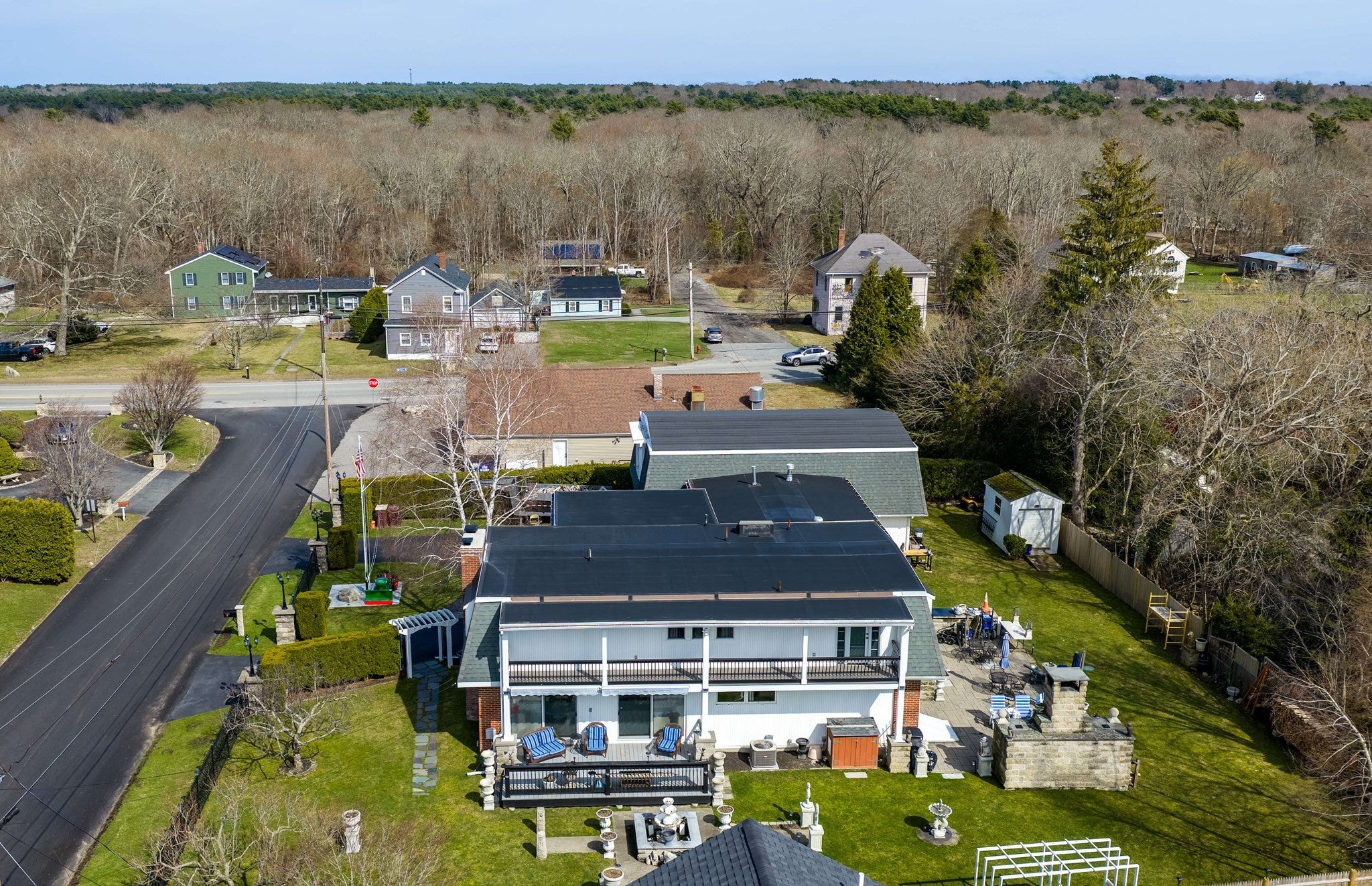 6 Middlefield Pl