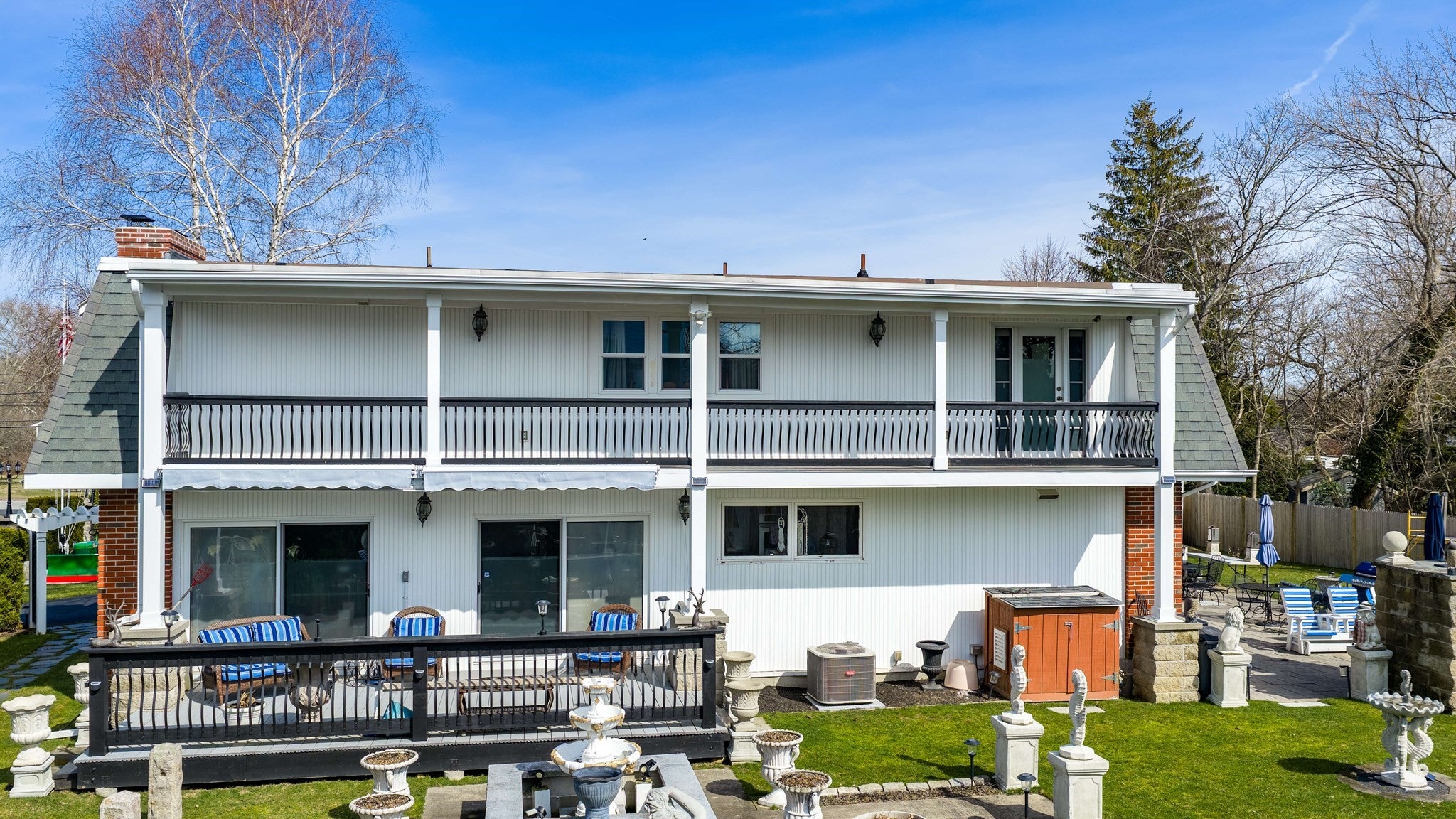 6 Middlefield Pl