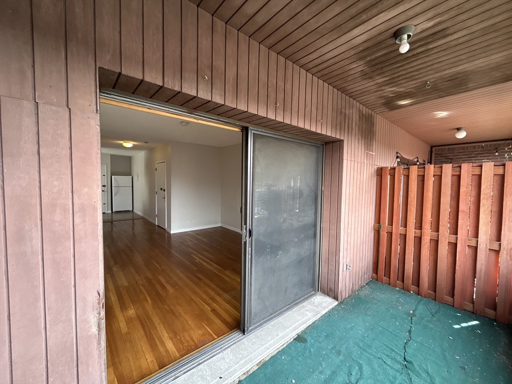 317 Summit Ave 9