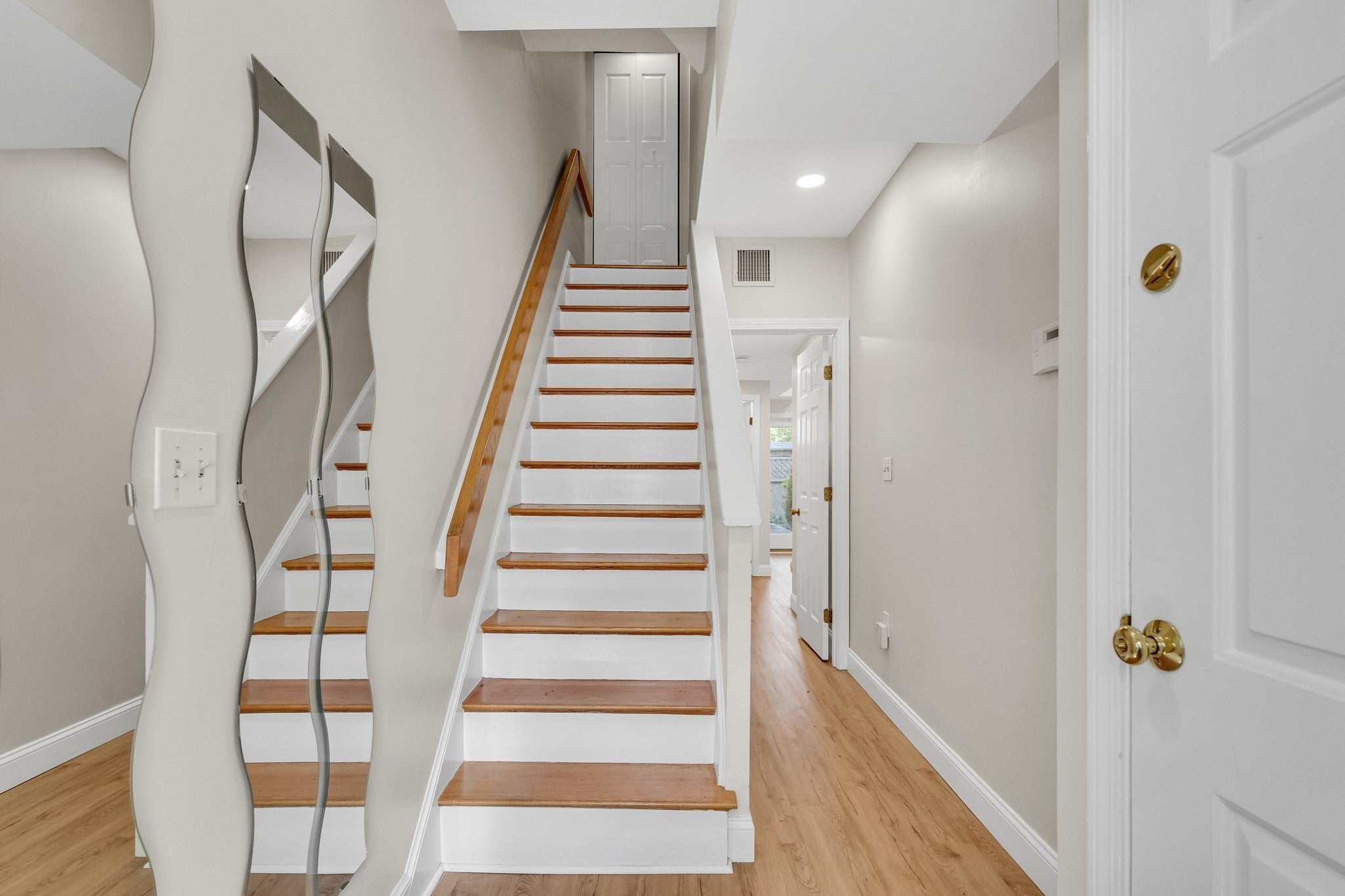 27 Lopez St 2