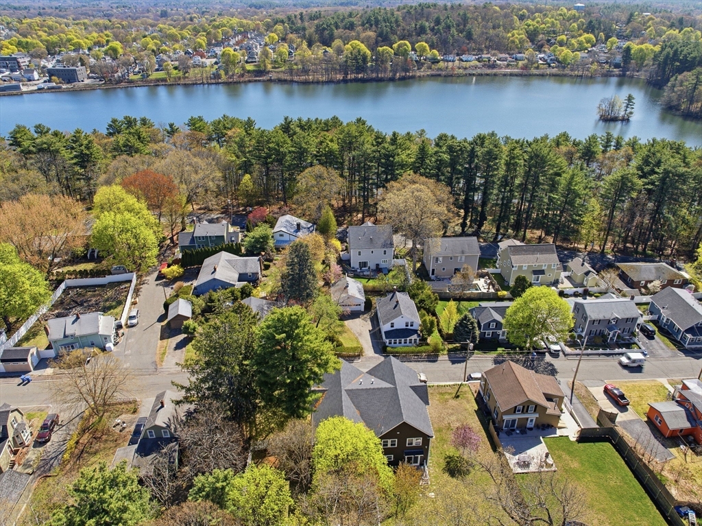 34 Woodland Rd