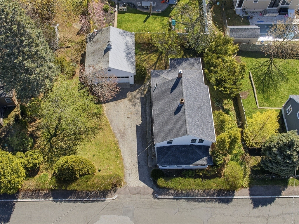34 Woodland Rd