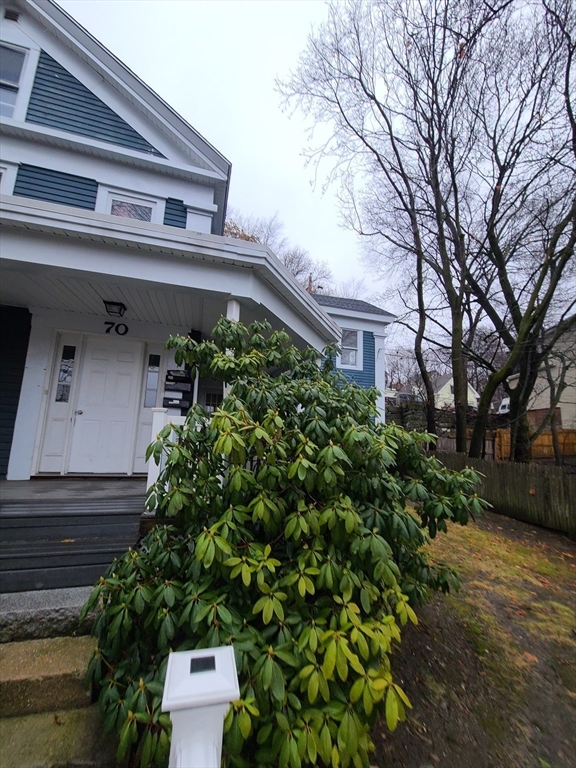 70 Prichard St