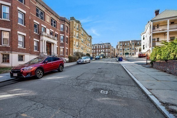 10 Scottfield Rd 22